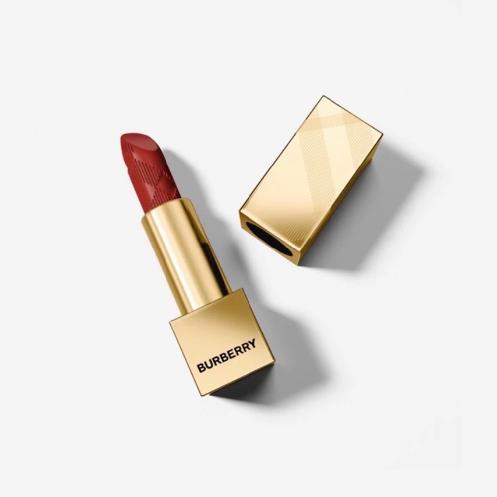 Burberry  Kisses Matte